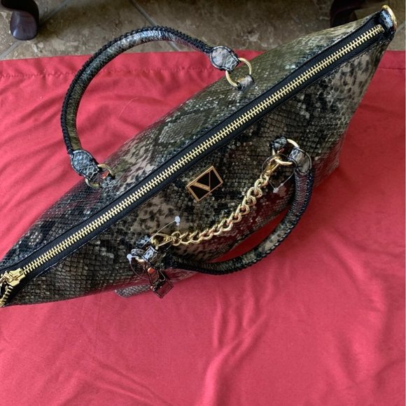 NWT Victoria's Secret Snakeskin Inspired Slouch Bag - Picture 3 of 7